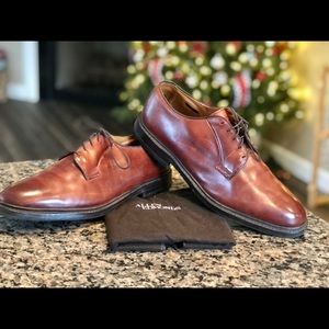 Allen Edmond brown Oxford dress shoes size 10.5